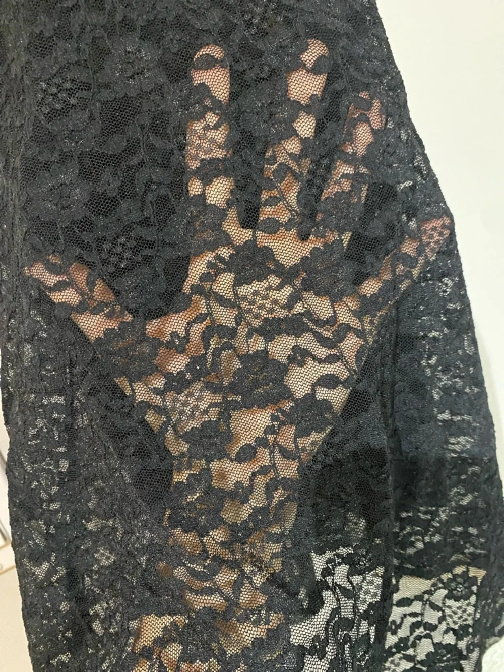 La SENZA Black Lace Chemise with White Trim and Pink Bow - Picture 4 of 4
